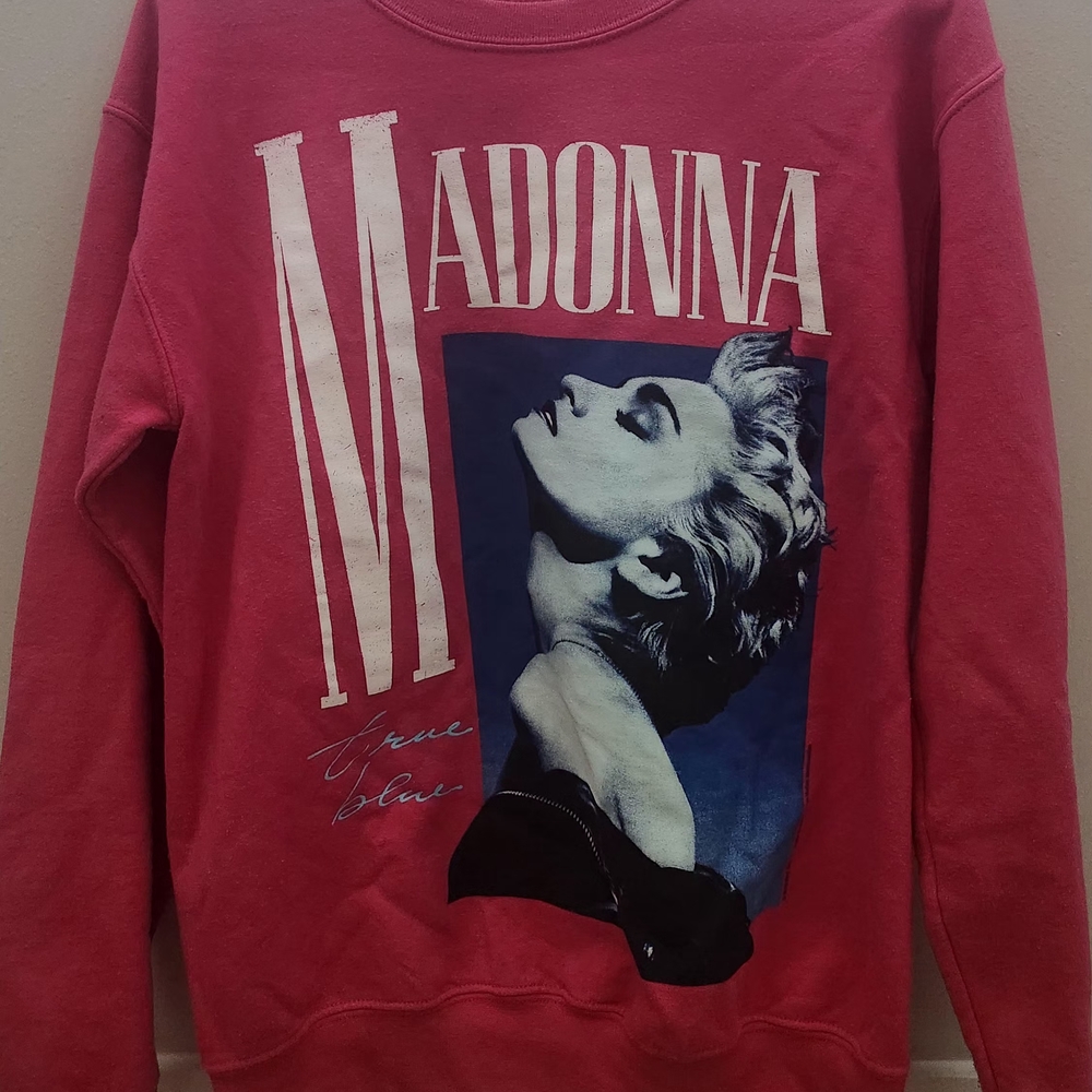 Forever 21 Red Graphic Sweater